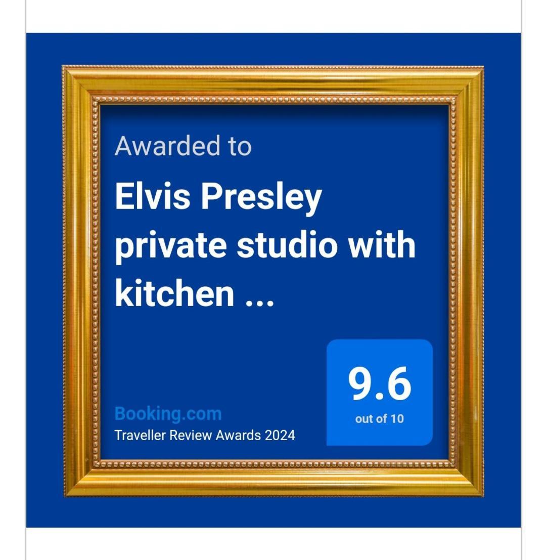 Elvis Presley Private Studio With Kitchen And Airconditioning Goes Exterior photo